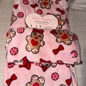 Betsey Johnson Pink Gingerbread Christmas Blanket